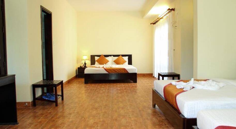 Sun & Sands Hotel