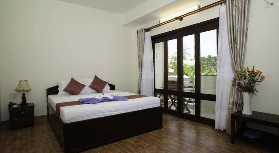 Sun & Sands Hotel