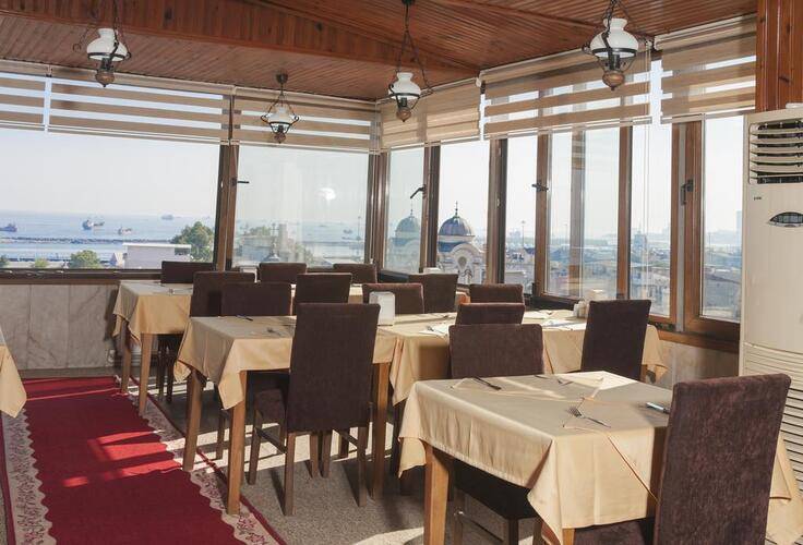 Grand Liza Hotel