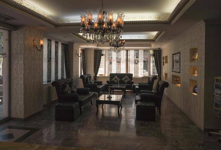 Grand Liza Hotel