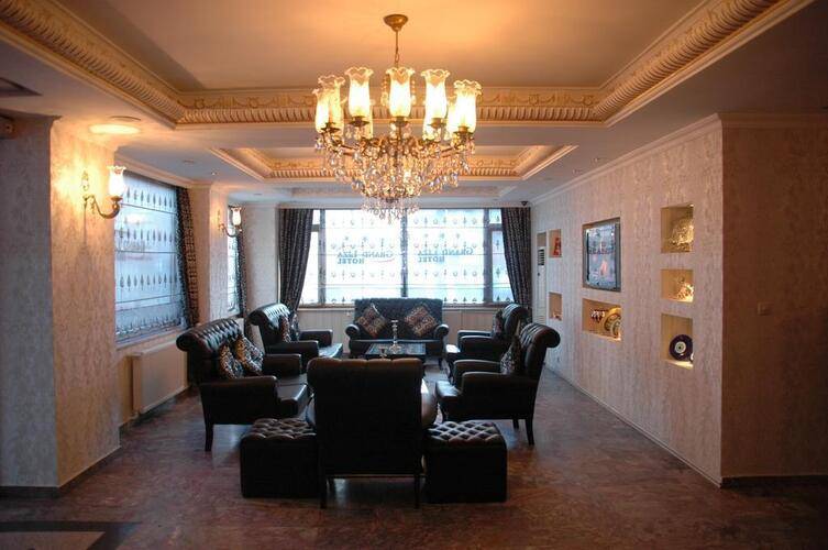 Grand Liza Hotel