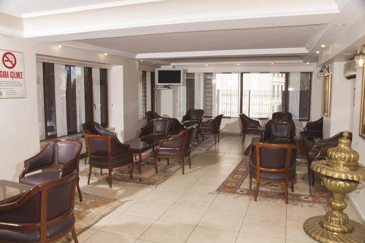 Grand Liza Hotel