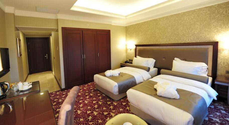 Emporium Hotel