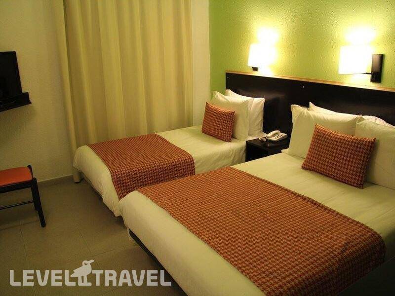 Фотография H.Top Bcn City Hotel