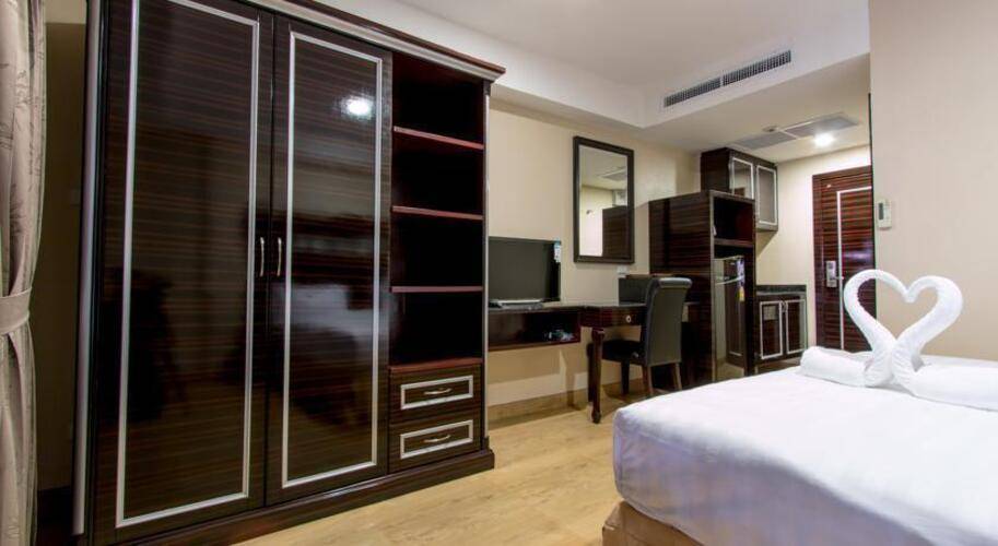 Land Royal Residence