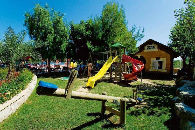 Nova Park Hotel