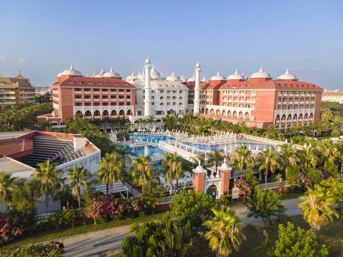 Royal Taj Mahal Hotel