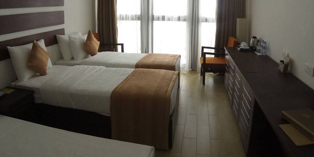 Avenra Beach Hotel