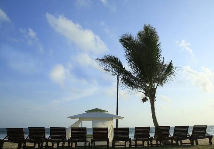 Avenra Beach Hotel