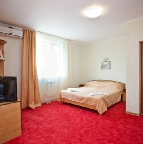 Воробьиное Гнездо Отель