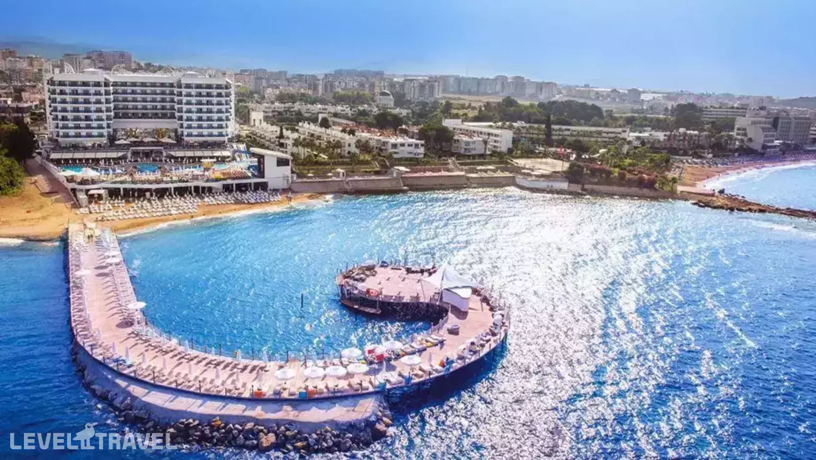 Azura Deluxe Resort & Spa