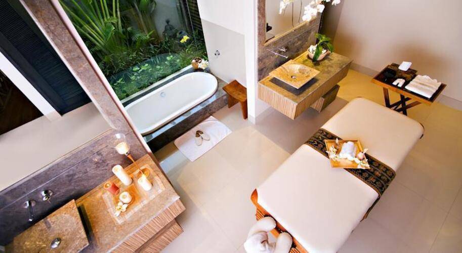 Disini Luxury Spa & Villa