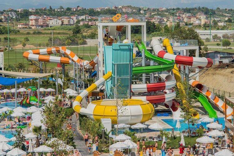 Dream World Aqua Resort & Spa