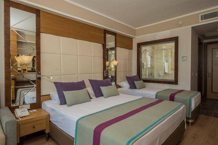 Dream World Aqua Resort & Spa