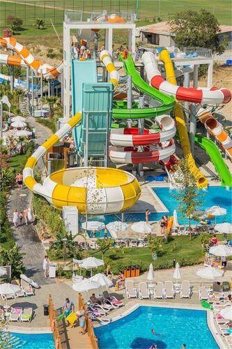 Dream World Aqua Resort & Spa