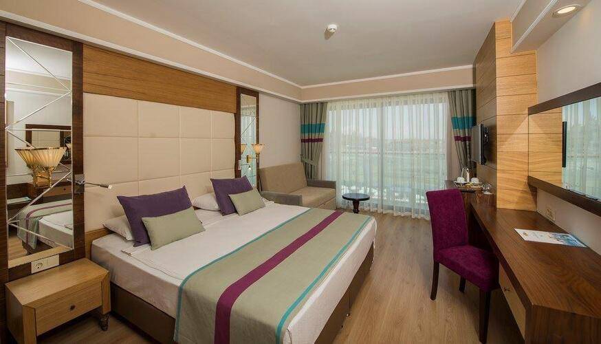 Dream World Aqua Resort & Spa