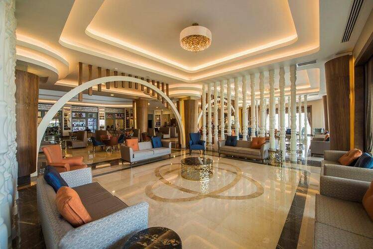 Dream World Aqua Resort & Spa