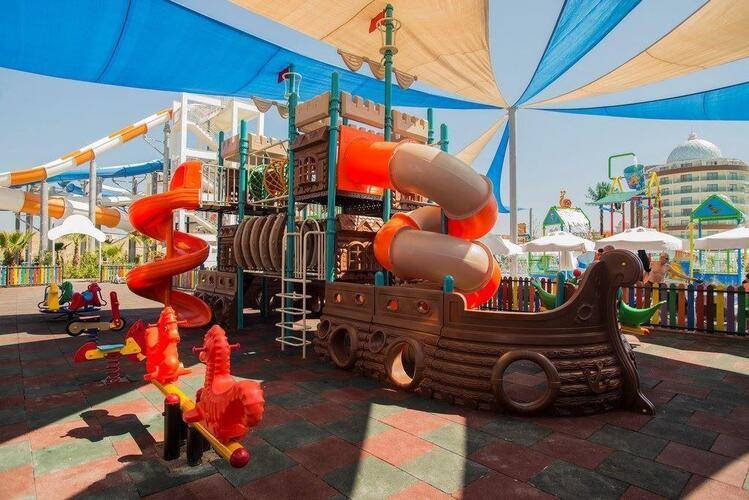 Dream World Aqua Resort & Spa