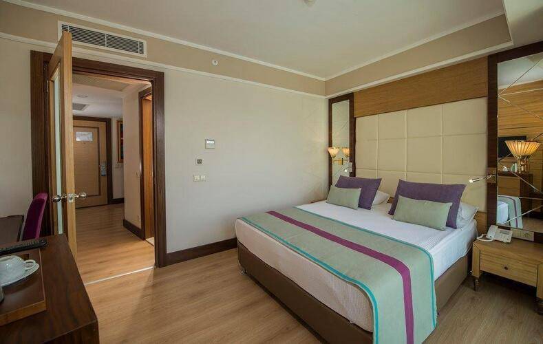 Dream World Aqua Resort & Spa