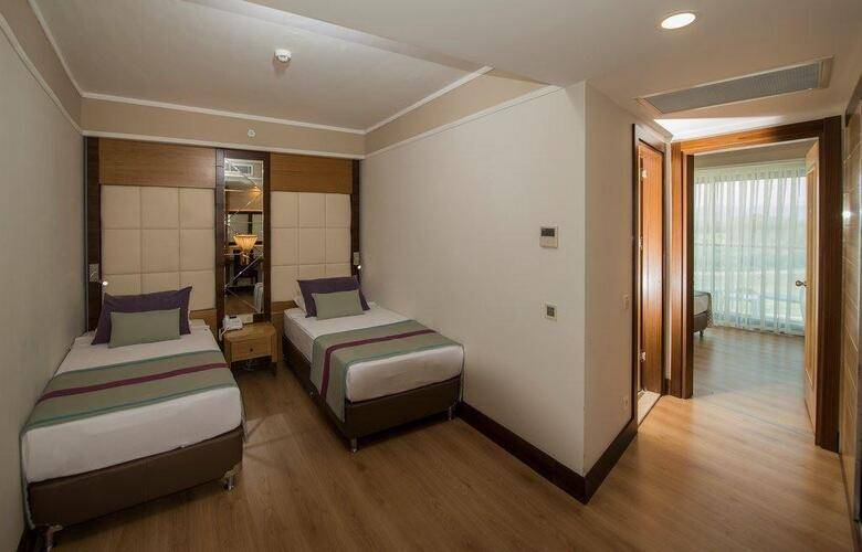 Dream World Aqua Resort & Spa