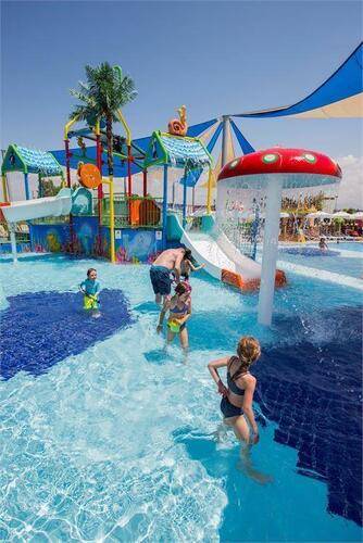 Dream World Aqua Resort & Spa