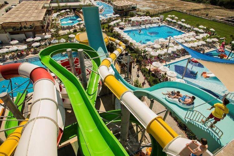 Dream World Aqua Resort & Spa
