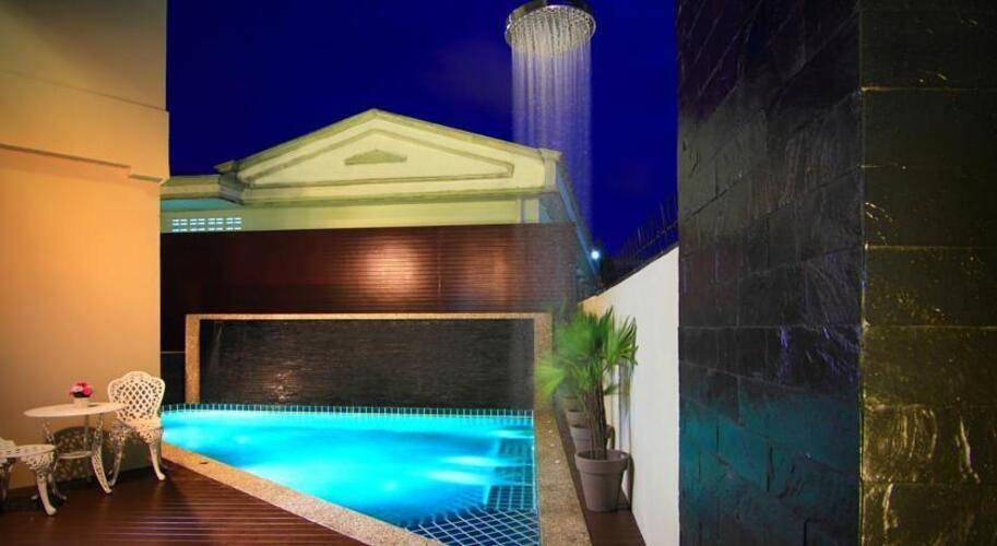 Cool Residence