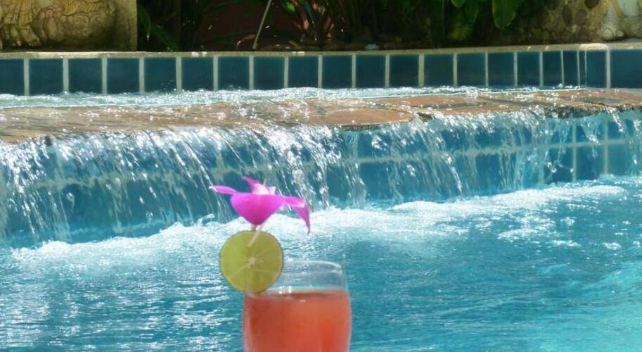 Seven Seas Hotel