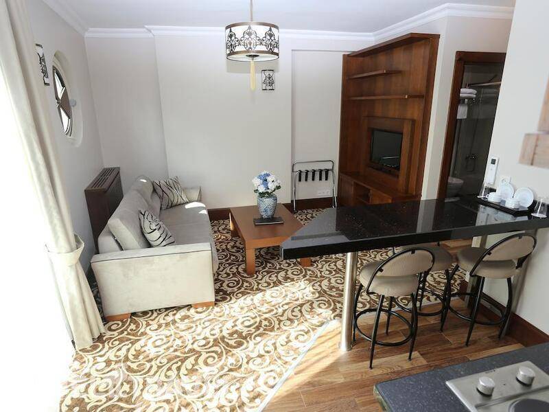 Фотография K Suites Hotel Фотография K Suites Hotel