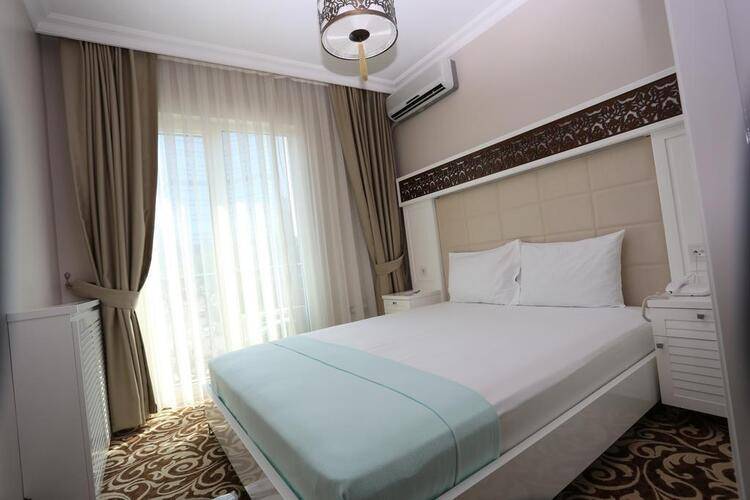 K Suites Hotel