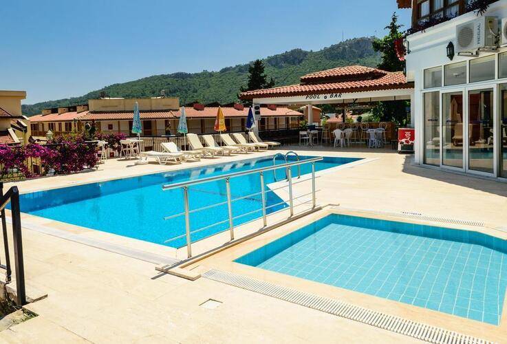 Naturella Hotel & Apart