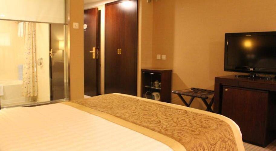 Dong Fang Hotel