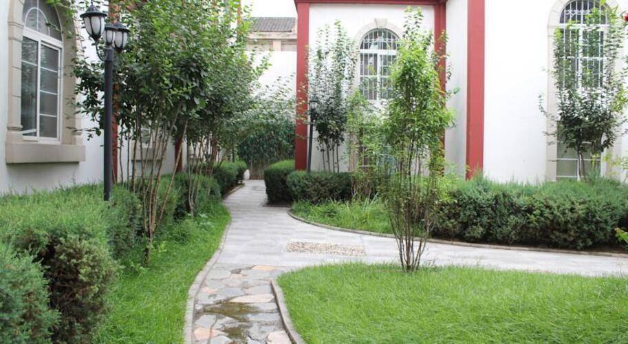 Dong Fang Hotel
