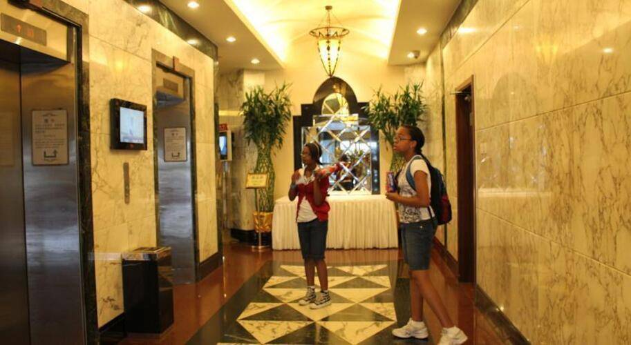 Dong Fang Hotel