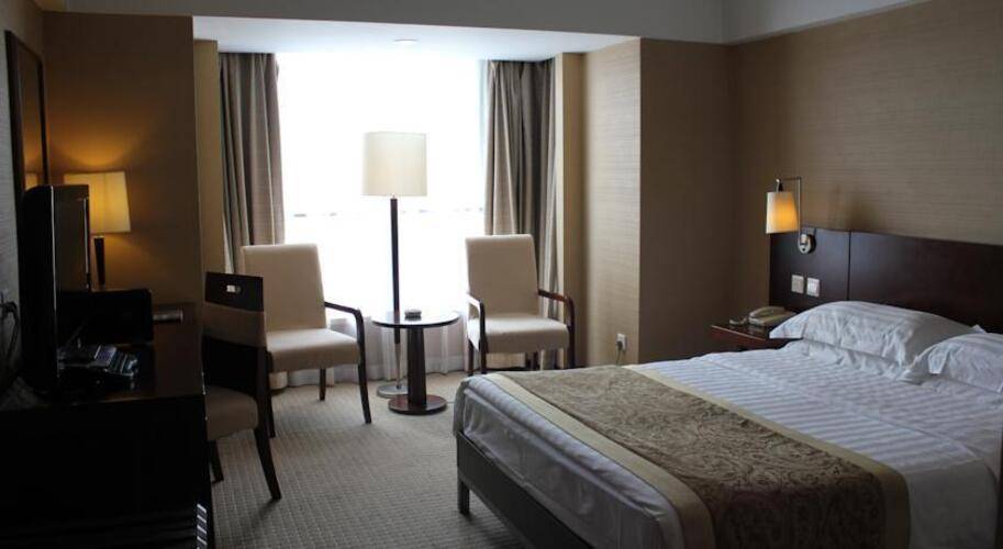 Dong Fang Hotel