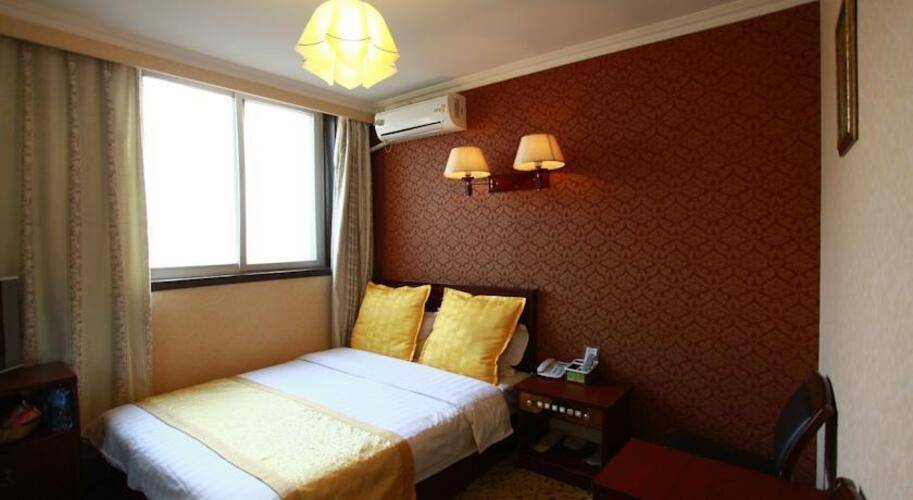 Hutong Inn Hotel