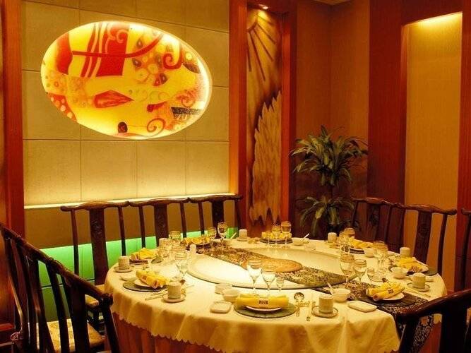 Rainbow Hotel