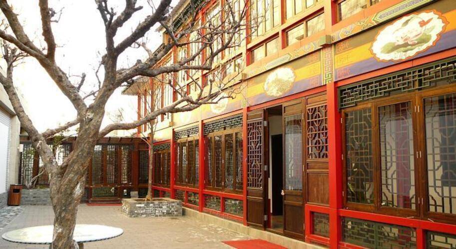 Redwall Hotel