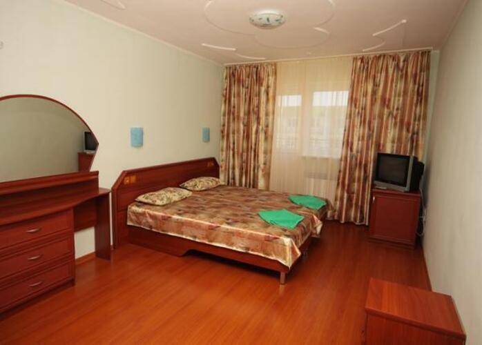 Лиана Отель