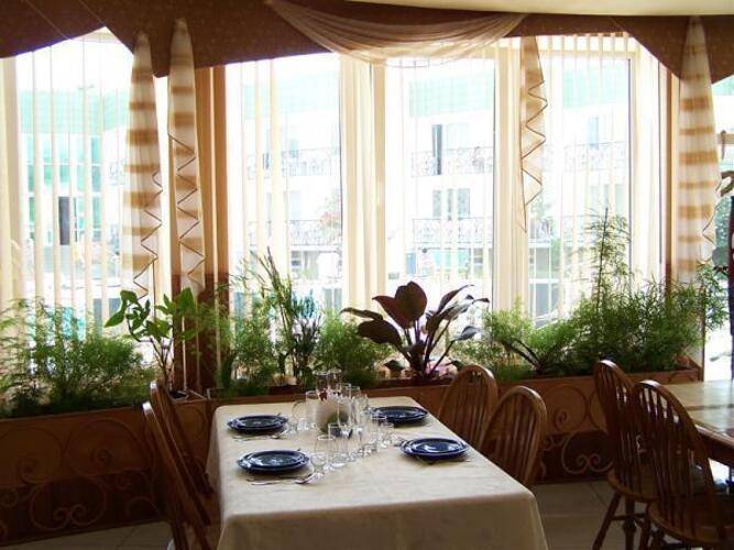 Лиана Отель