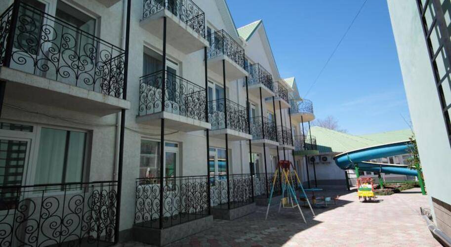 Лиана Отель