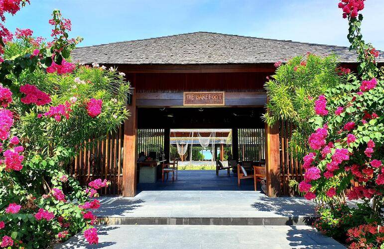 The Barefoot Eco Hotel