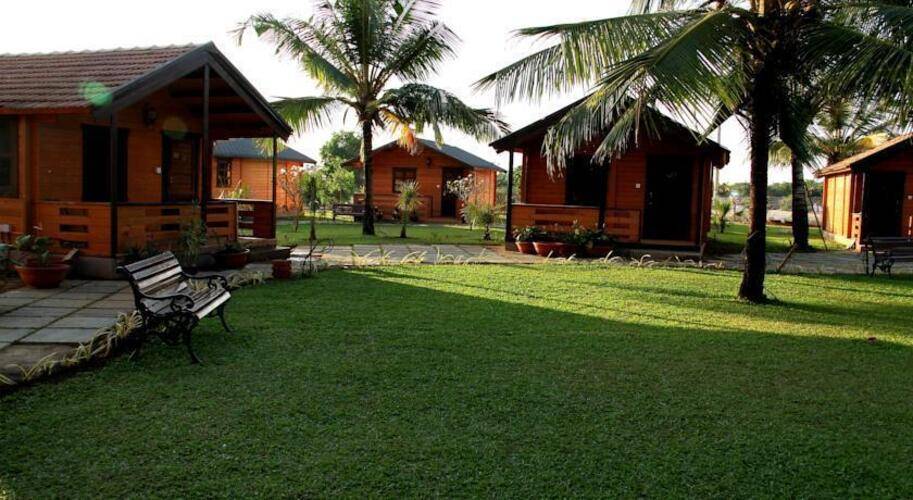 Beira Mar Beach Resort (Ex. The Fern Beira Mar Resort)