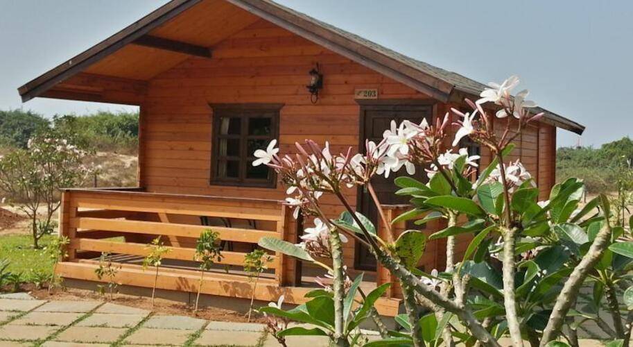 Beira Mar Beach Resort (Ex. The Fern Beira Mar Resort)