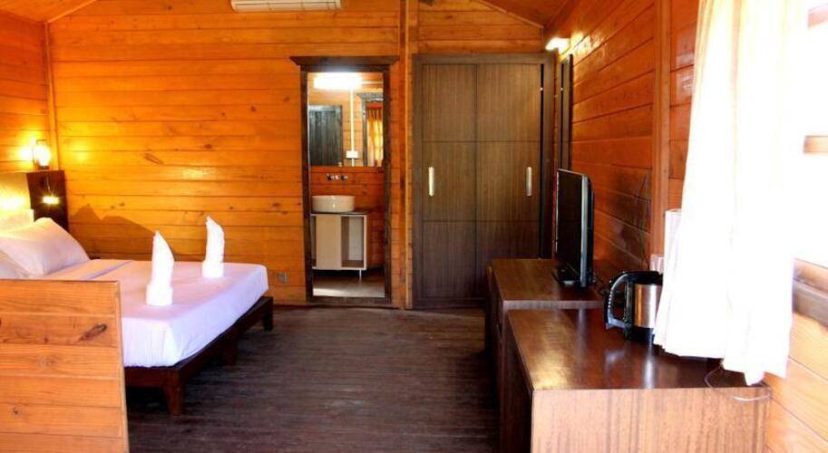 Beira Mar Beach Resort (Ex. The Fern Beira Mar Resort)