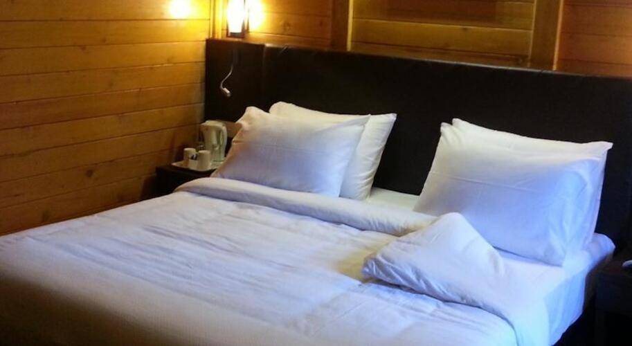 Beira Mar Beach Resort (Ex. The Fern Beira Mar Resort)