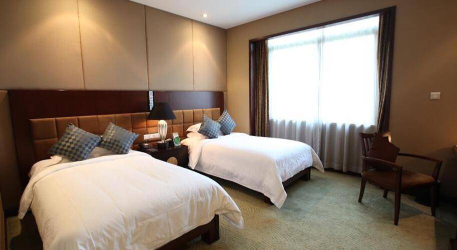 Dong Fang Hotel