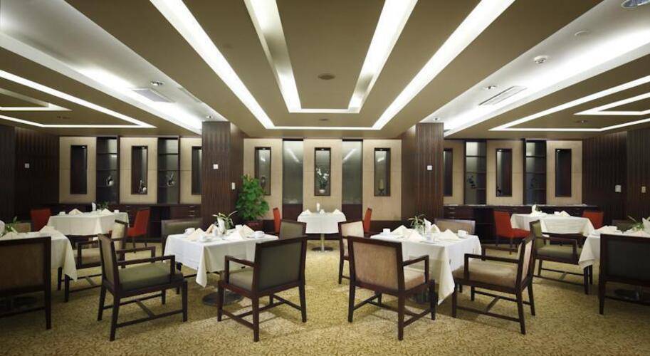 Dong Fang Hotel