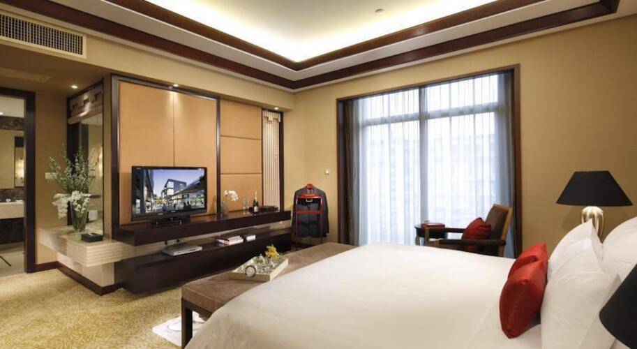 Dong Fang Hotel