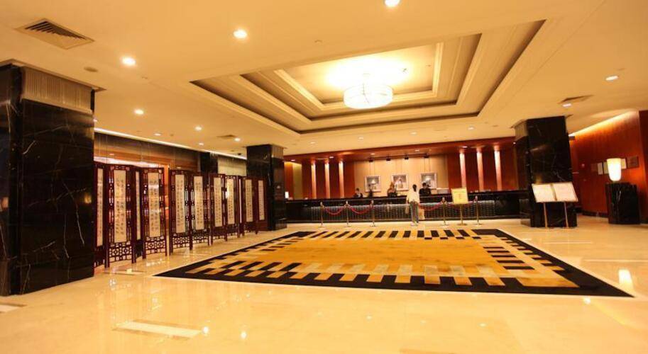 Dong Fang Hotel